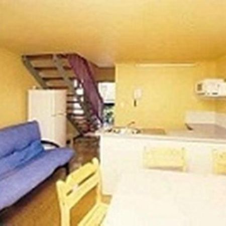Lake Tinaroo Terraces Motel Bilik gambar